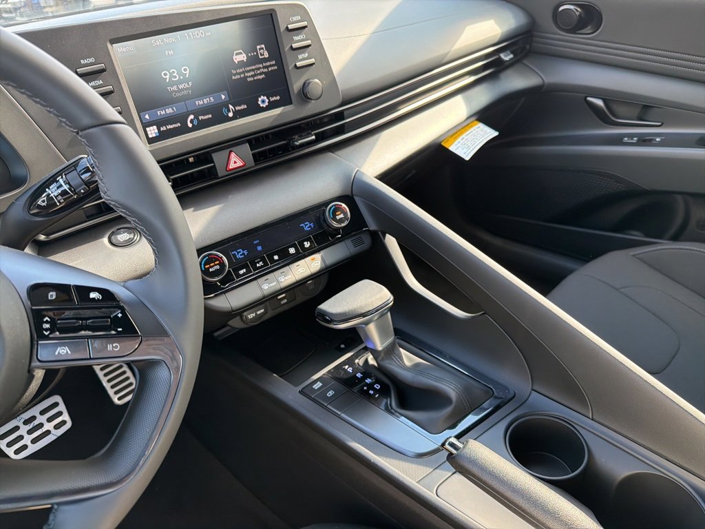 New 2025 Hyundai Elantra Sport image 25