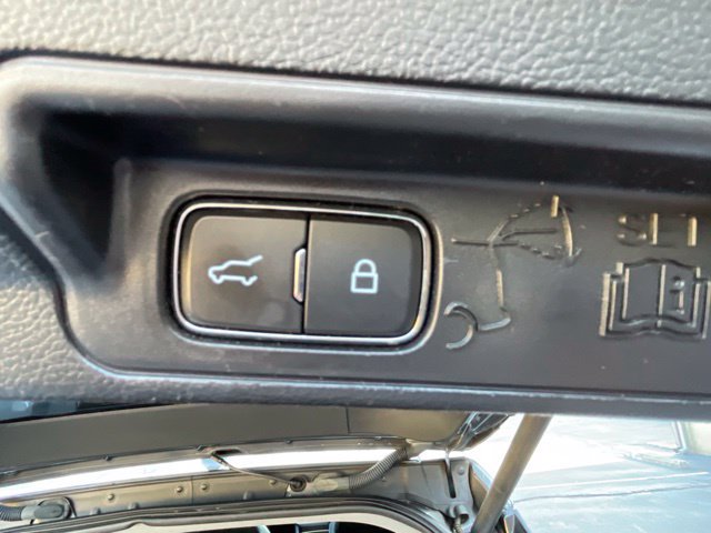 Used 2021 Ford Explorer XLT w/ Equipment Group 202A AWD/4WD image 76