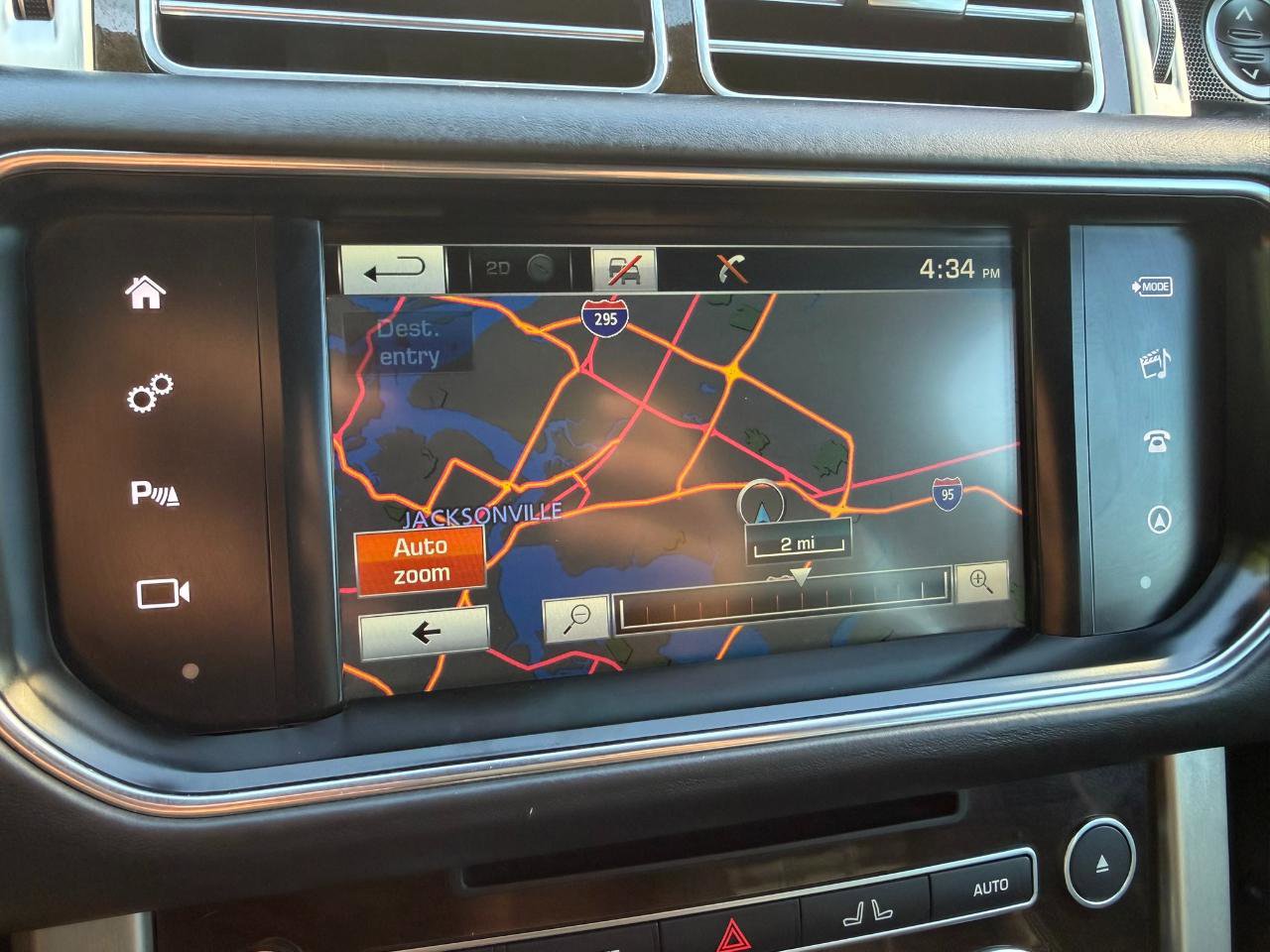 Used 2016 Land Rover Range Rover HSE image 30