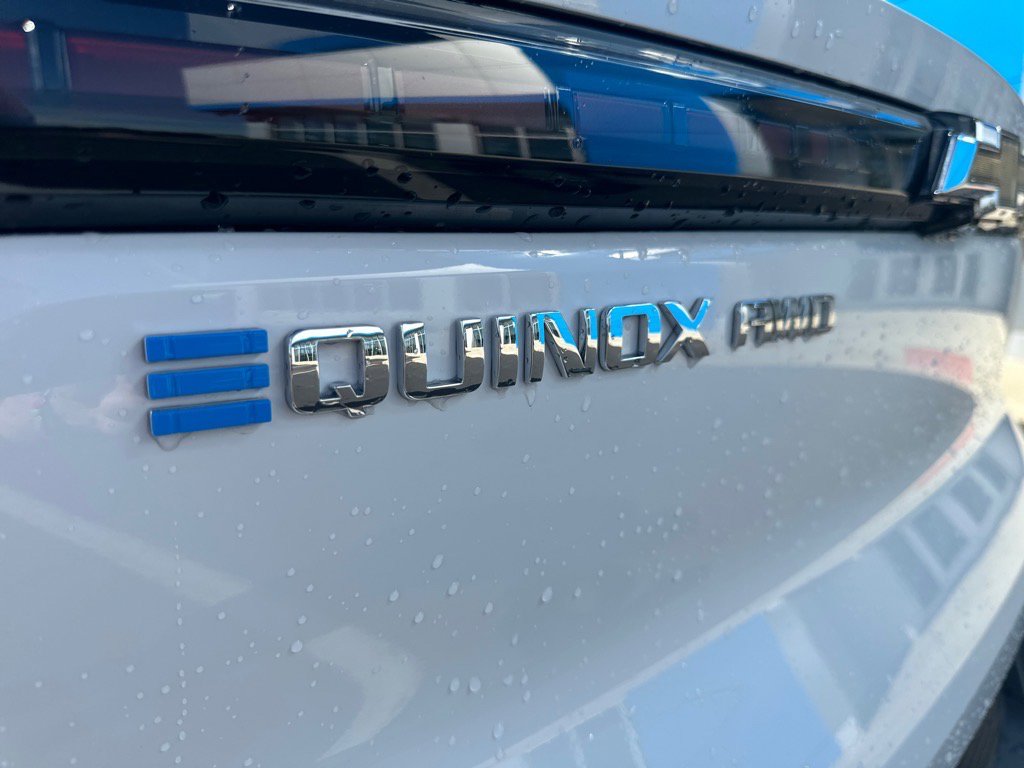 New 2026 Chevrolet Equinox EV LT image 24