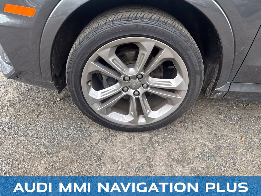 Used 2018 Audi Q3 2.0T Premium Plus w/ Premium Plus Package AWD/4WD image 23