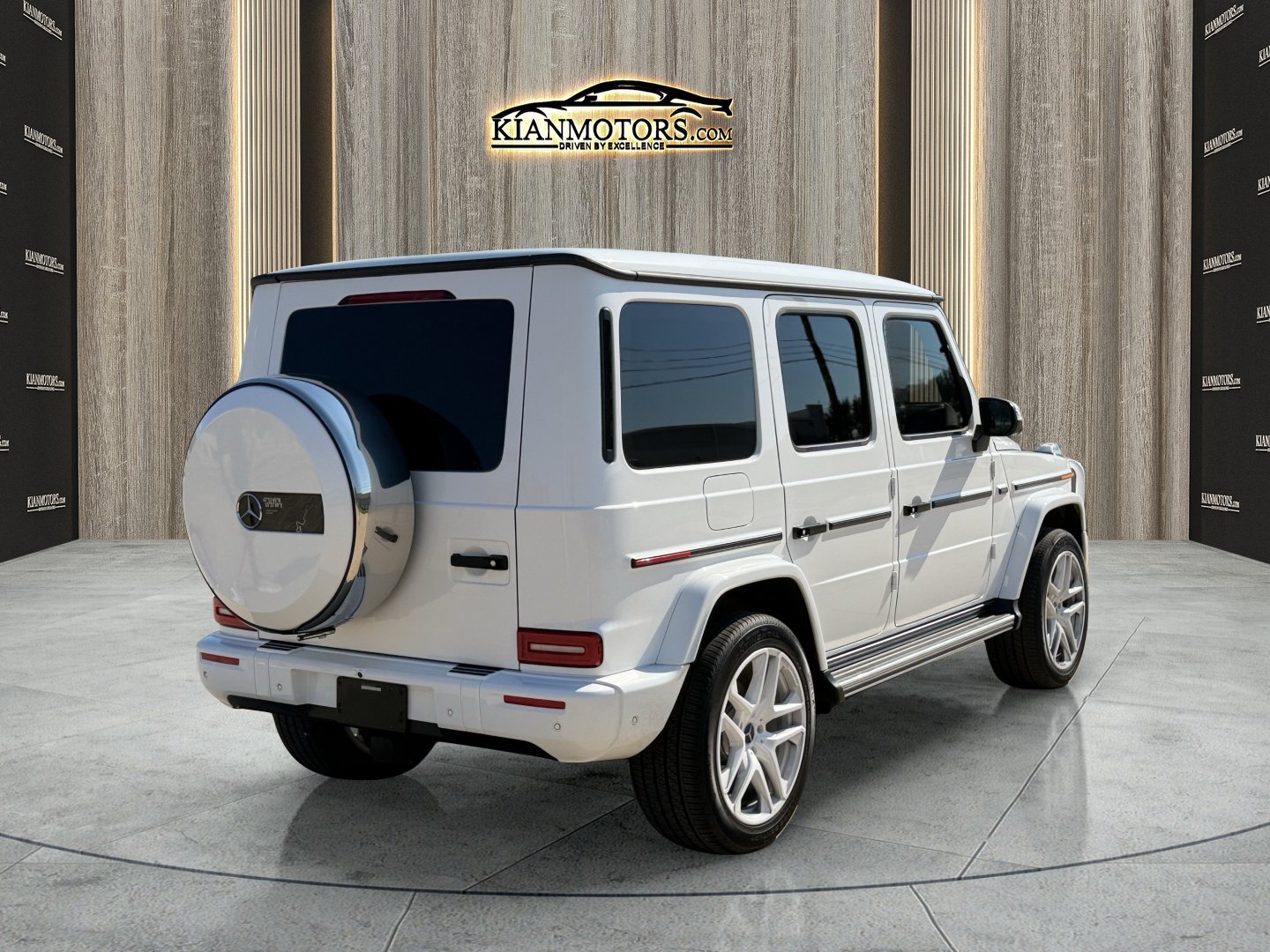 Used 2025 Mercedes-Benz G 550 image 9