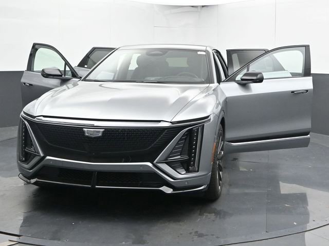 New 2026 Cadillac Lyriq V image 44