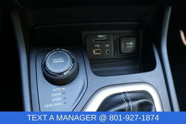 Used 2016 Jeep Cherokee Limited image 26