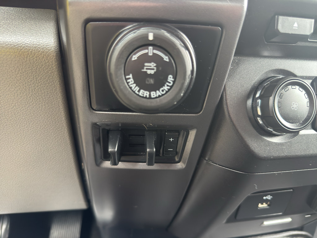 Used 2016 Ford F150 XLT w/ Trailer Tow Package AWD/4WD image 28