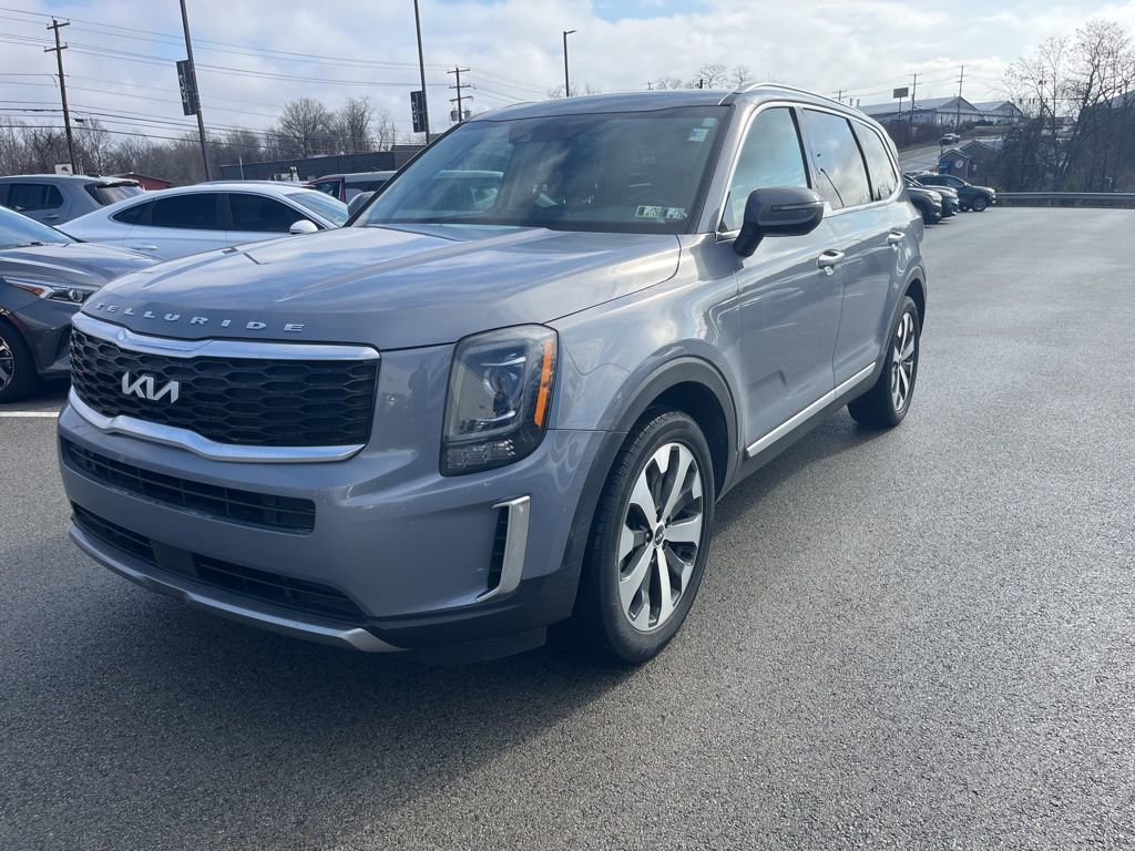 Certified 2022 Kia Telluride S image 3