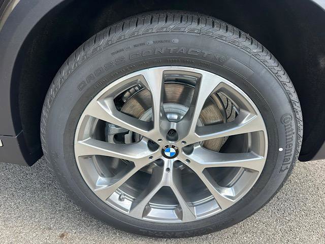 New 2026 BMW X5 xDrive50e AWD/4WD image 7