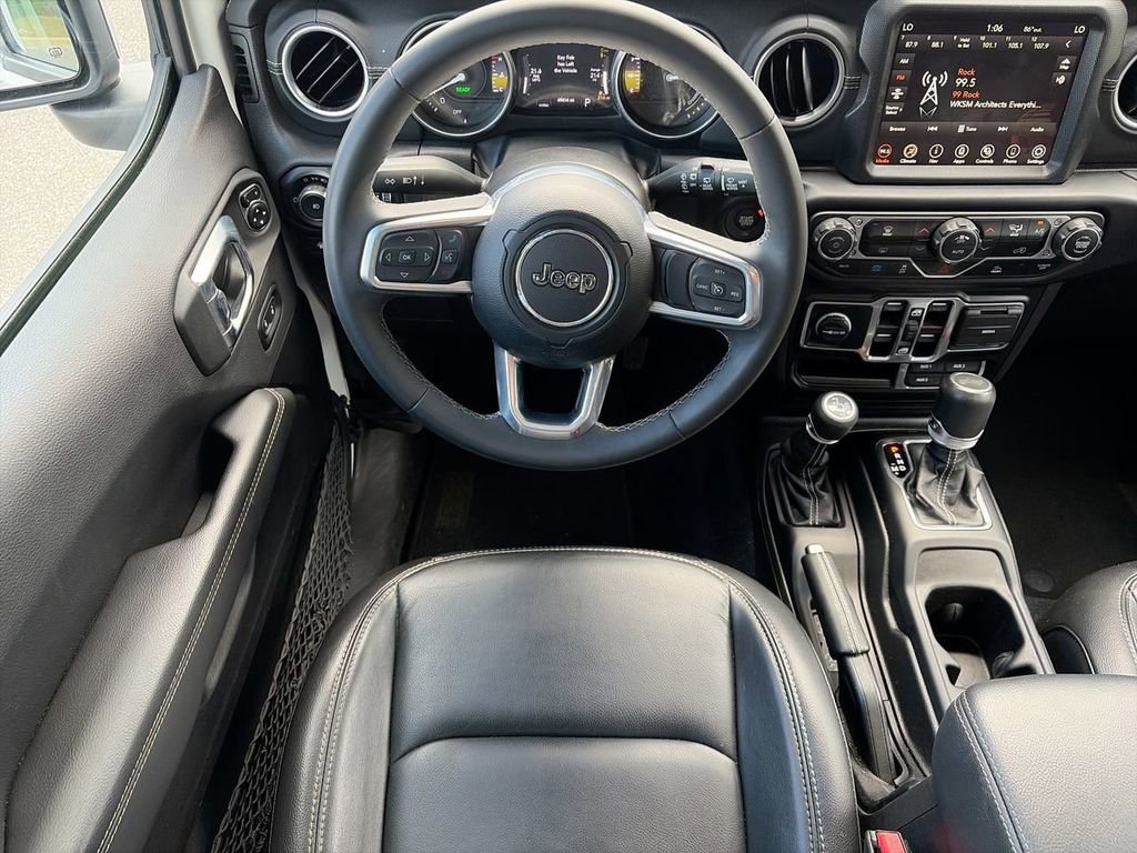 Used 2023 Jeep Wrangler Unlimited Sahara AWD/4WD image 11