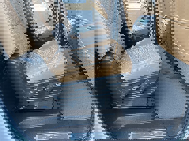 Used 2021 Cadillac Escalade ESV Premium Luxury w/ Driver Assist Tech Package image 40