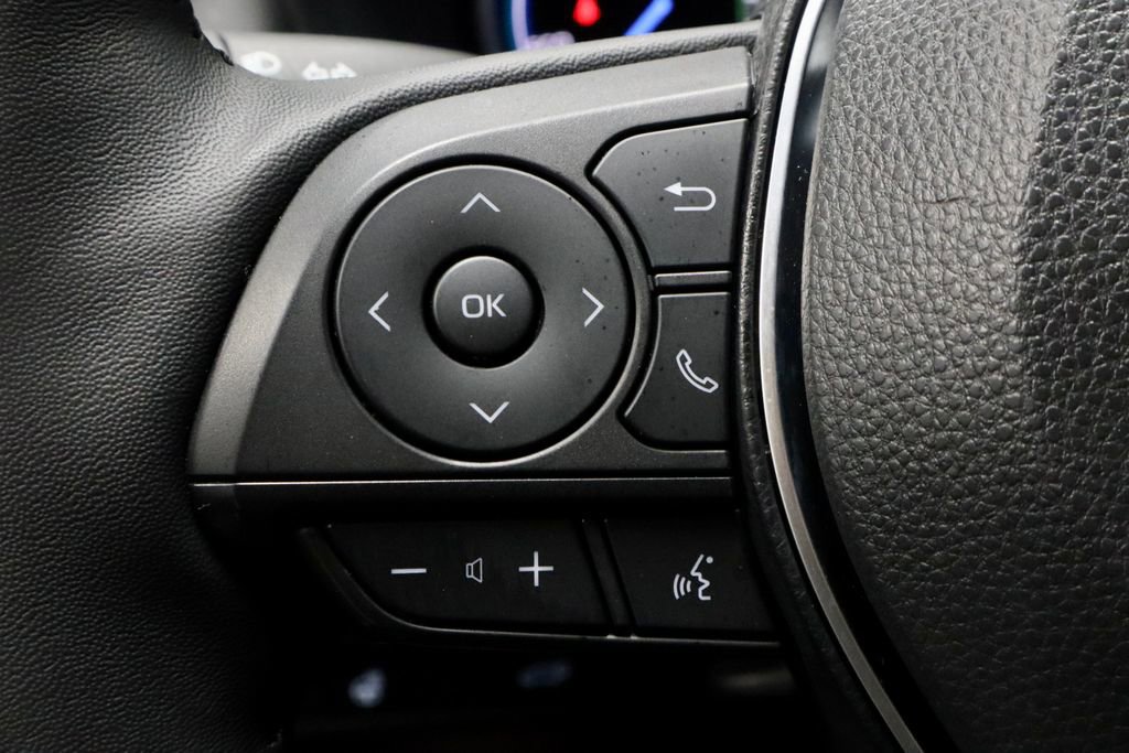 Used 2025 Toyota RAV4 XLE w/ Convenience Package image 26