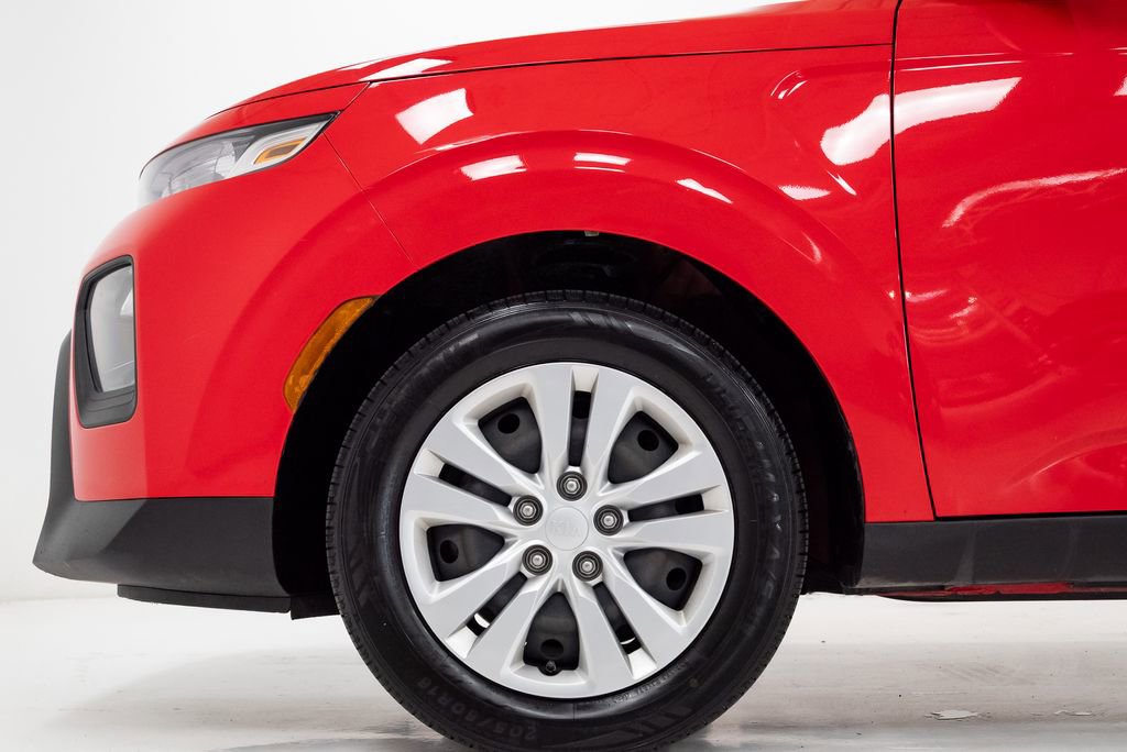 Used 2020 Kia Soul LX FWD image 24
