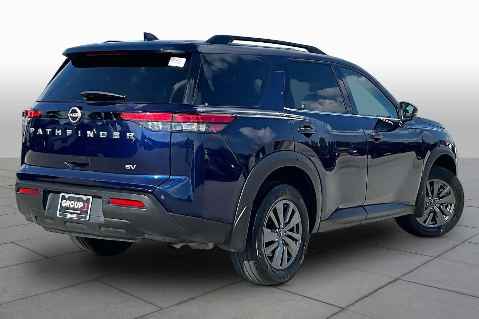 Used 2024 Nissan Pathfinder SV FWD image 13