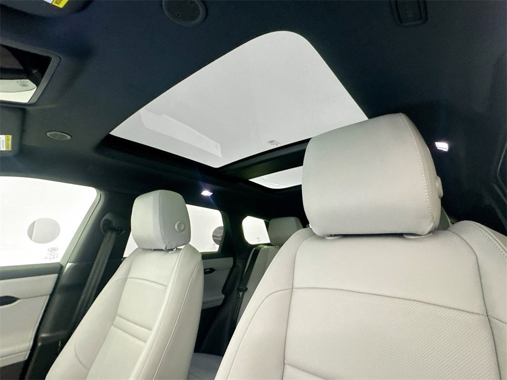 New 2026 Land Rover Range Rover Evoque S image 21