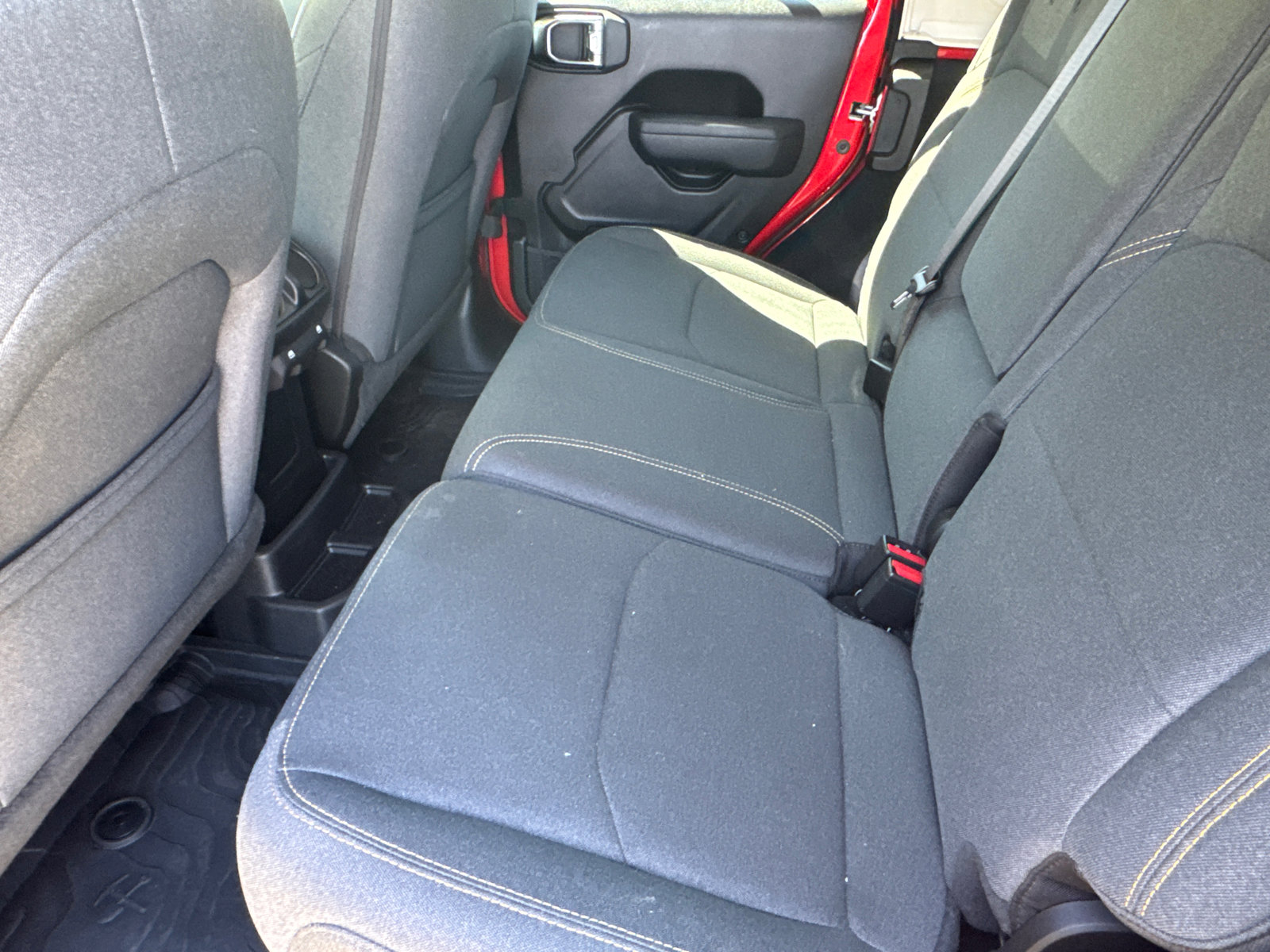 Used 2025 Jeep Wrangler Willys image 22