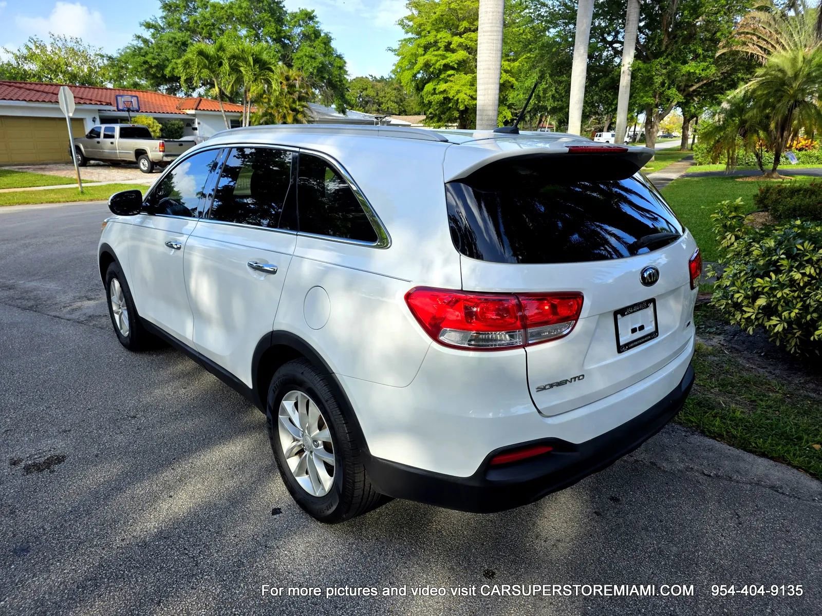 Used 2017 Kia Sorento LX FWD image 7