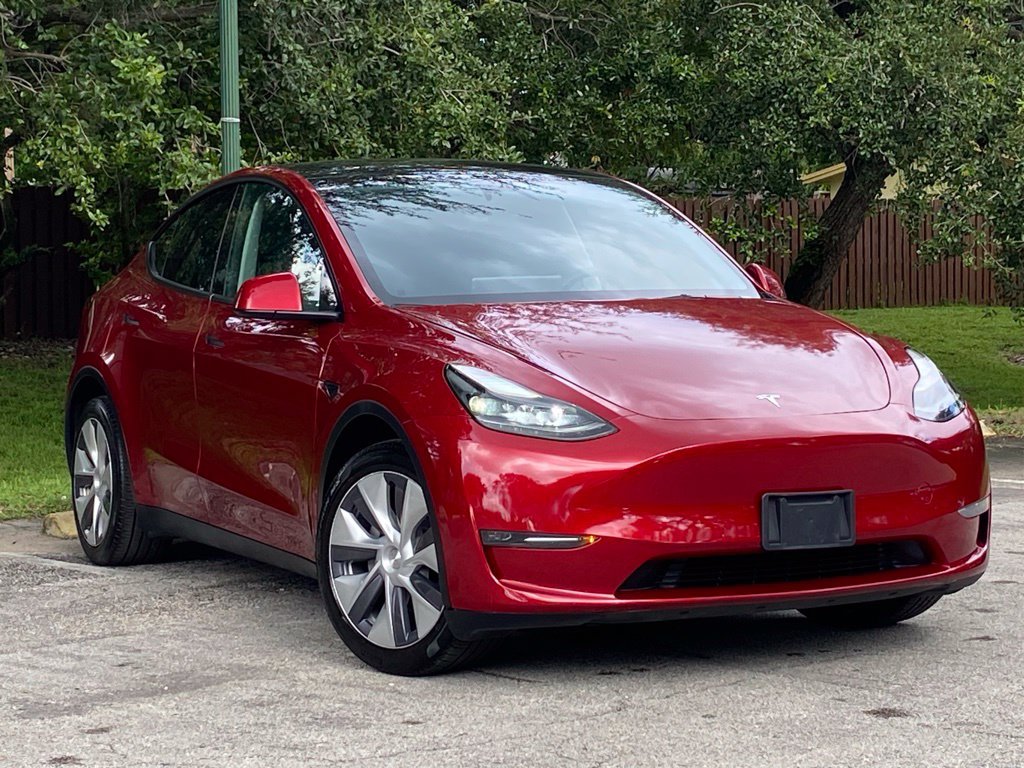 Used 2024 Tesla Model Y Long Range AWD/4WD image 8