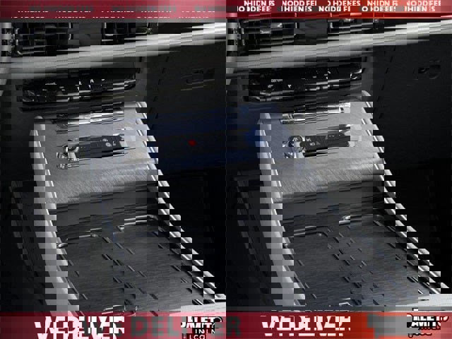 New 2025 Lincoln Aviator AWD image 15