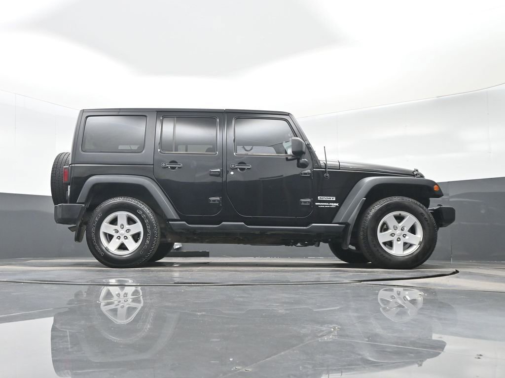 Used 2018 Jeep Wrangler Unlimited Sport S AWD/4WD image 31