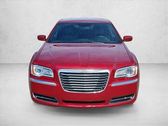 Used 2013 Chrysler 300 RWD video 2