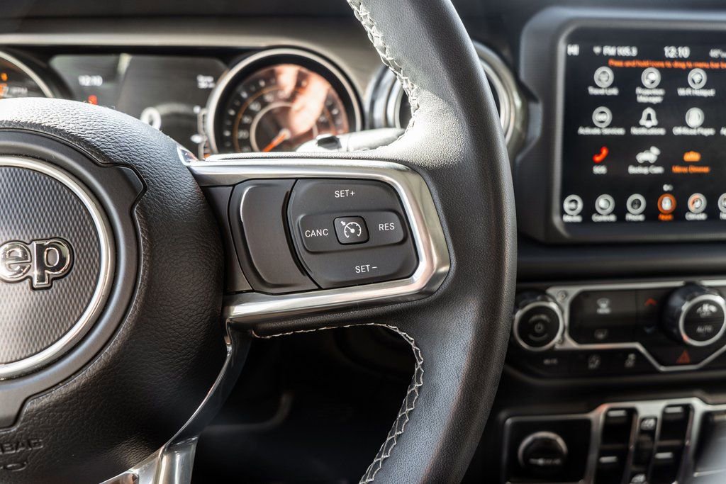 Used 2023 Jeep Wrangler Sahara image 23