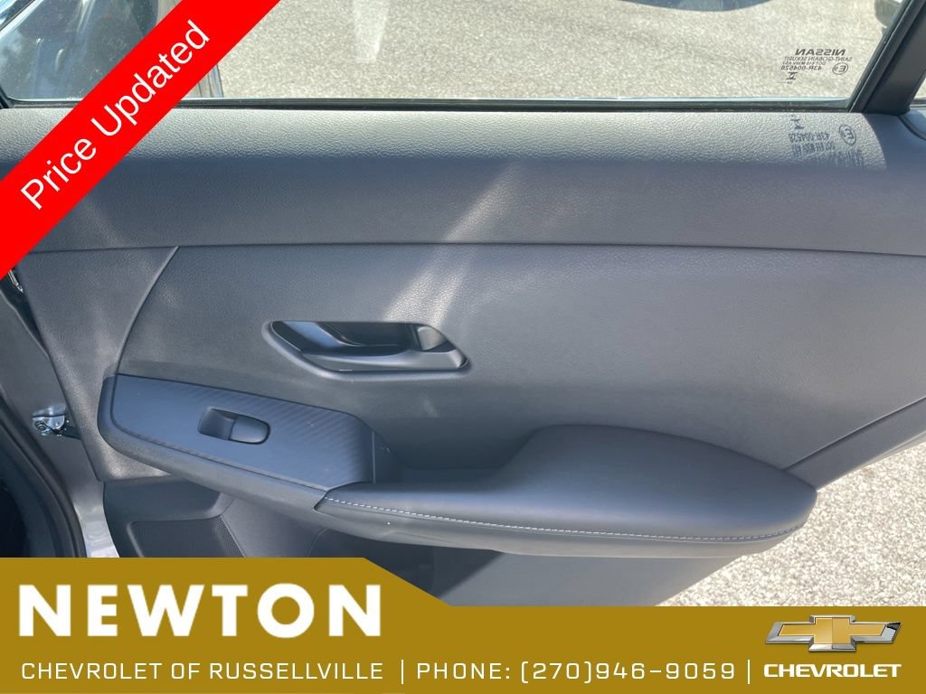 Used 2025 Nissan Sentra S FWD image 30