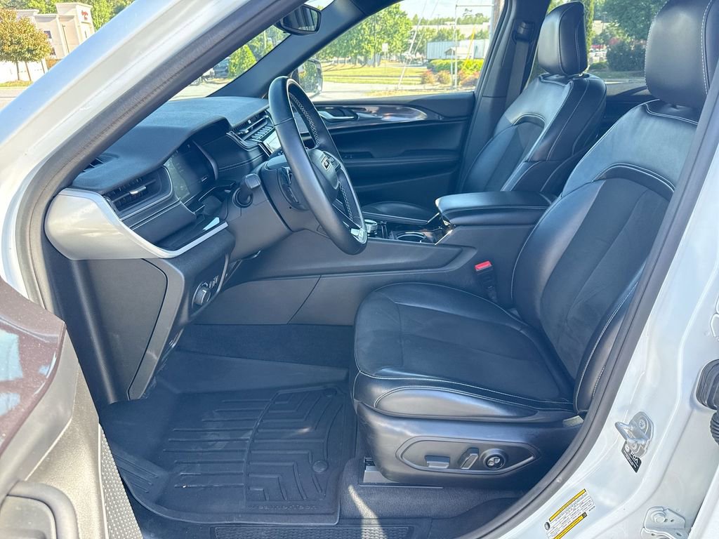 Used 2021 Jeep Grand Cherokee L Laredo AWD/4WD image 21