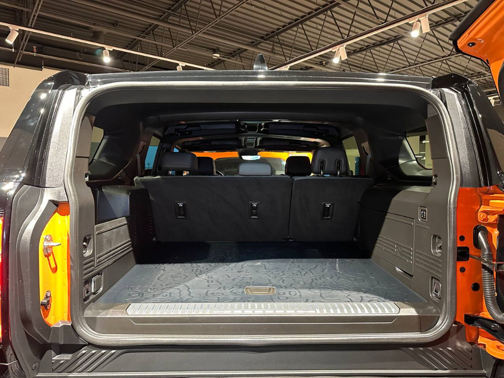 Used 2024 GMC Hummer EV 3X AWD/4WD image 16