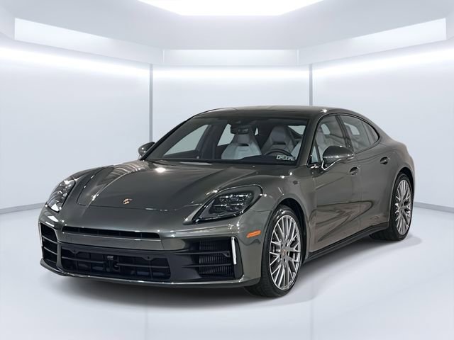 New 2025 Porsche Panamera 4 image 1