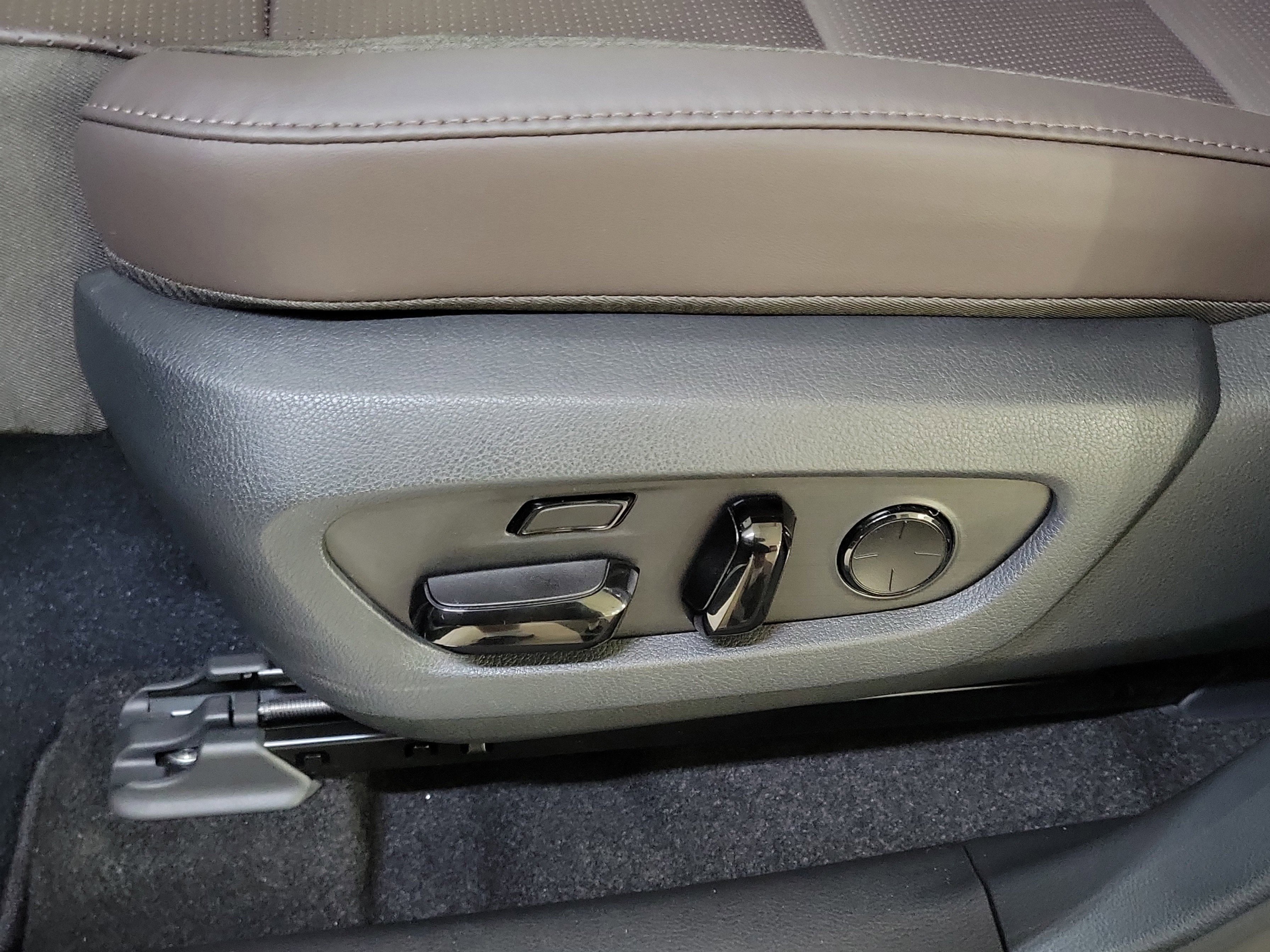 New 2026 Lexus RX 450h AWD image 10