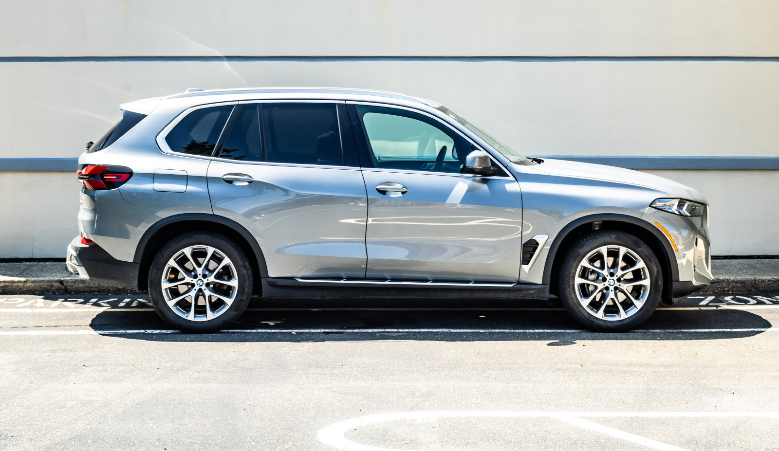 Used 2026 BMW X5 xDrive40i w/ Climate Comfort Package AWD/4WD image 9