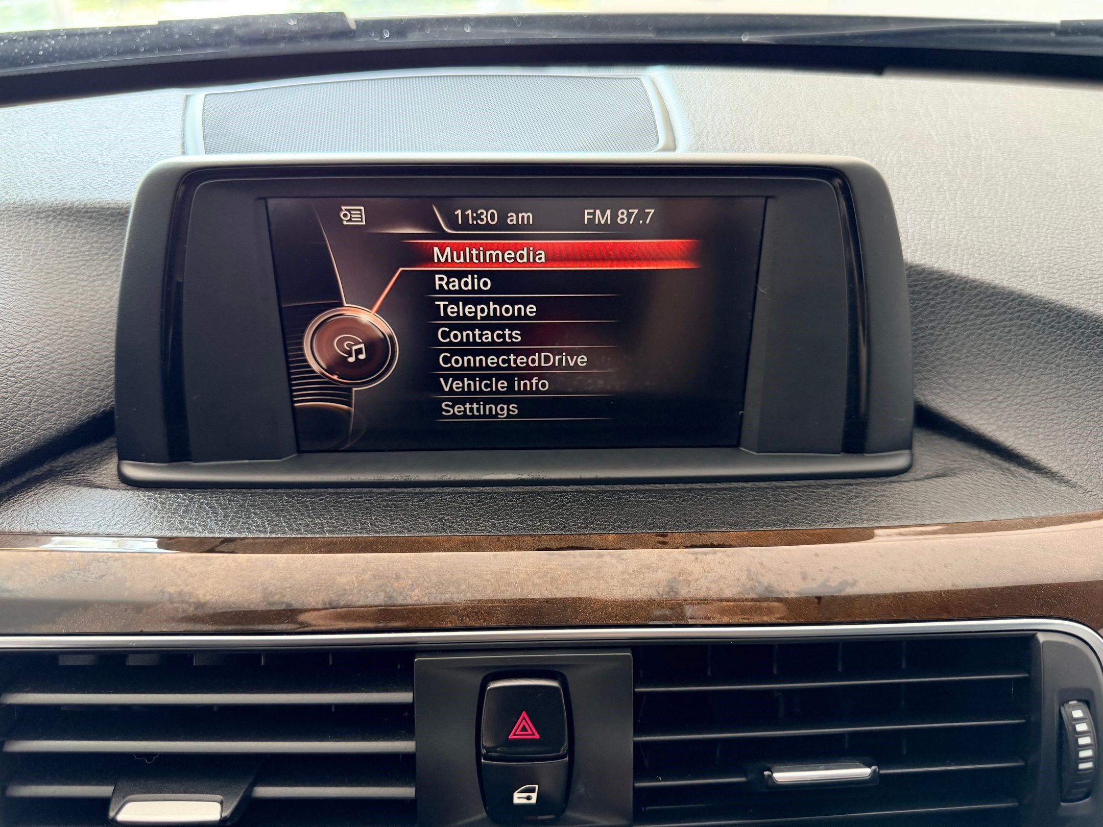 Used 2016 BMW 320i Sedan RWD image 25