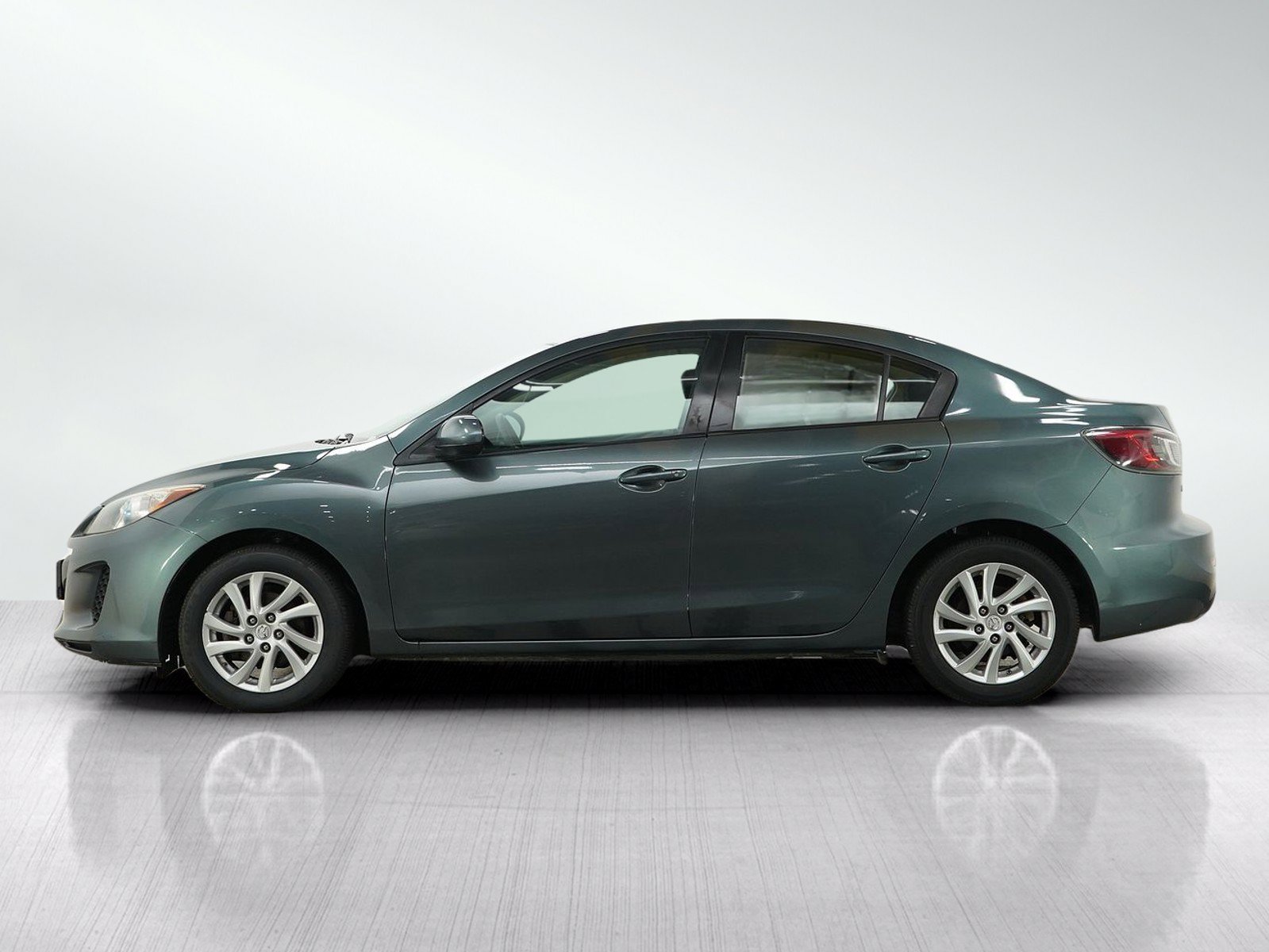 Used 2012 MAZDA MAZDA3 i Touring FWD image 2