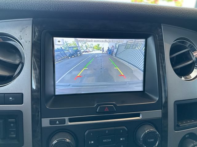 Used 2017 Ford Expedition Limited w/ Equipment Group 301A AWD/4WD image 18