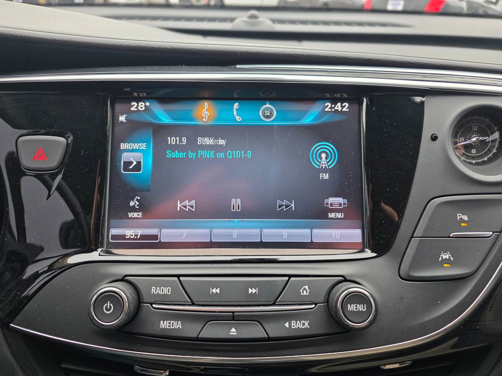 Used 2016 Buick Envision Premium AWD/4WD image 15