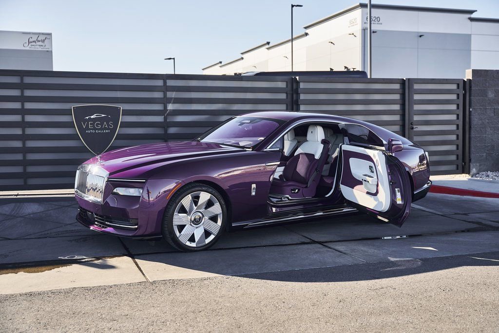 Used 2024 Rolls-Royce Spectre w/ Spectre Launch Package image 5