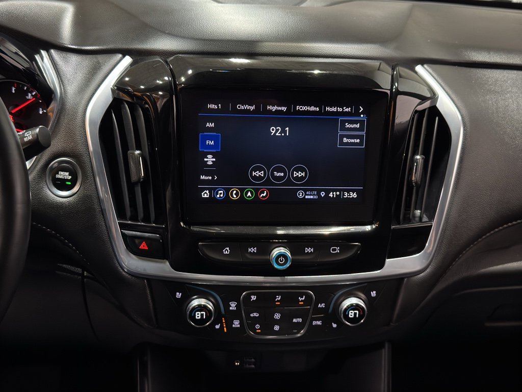 Used 2023 Chevrolet Traverse High Country image 30