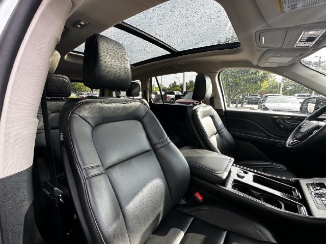 Certified 2023 Lincoln Aviator AWD w/ Premium Package image 35