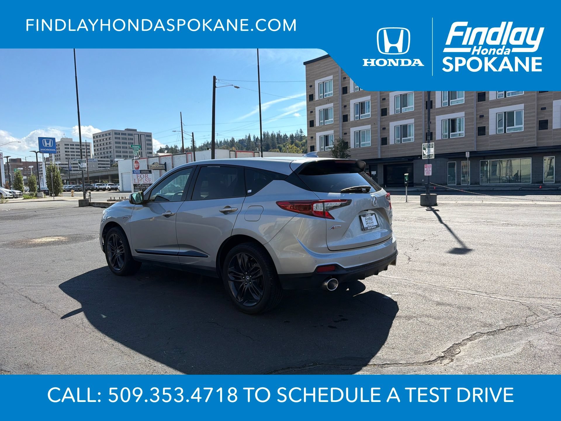 Used 2021 Acura RDX w/ Advance Package AWD/4WD image 3