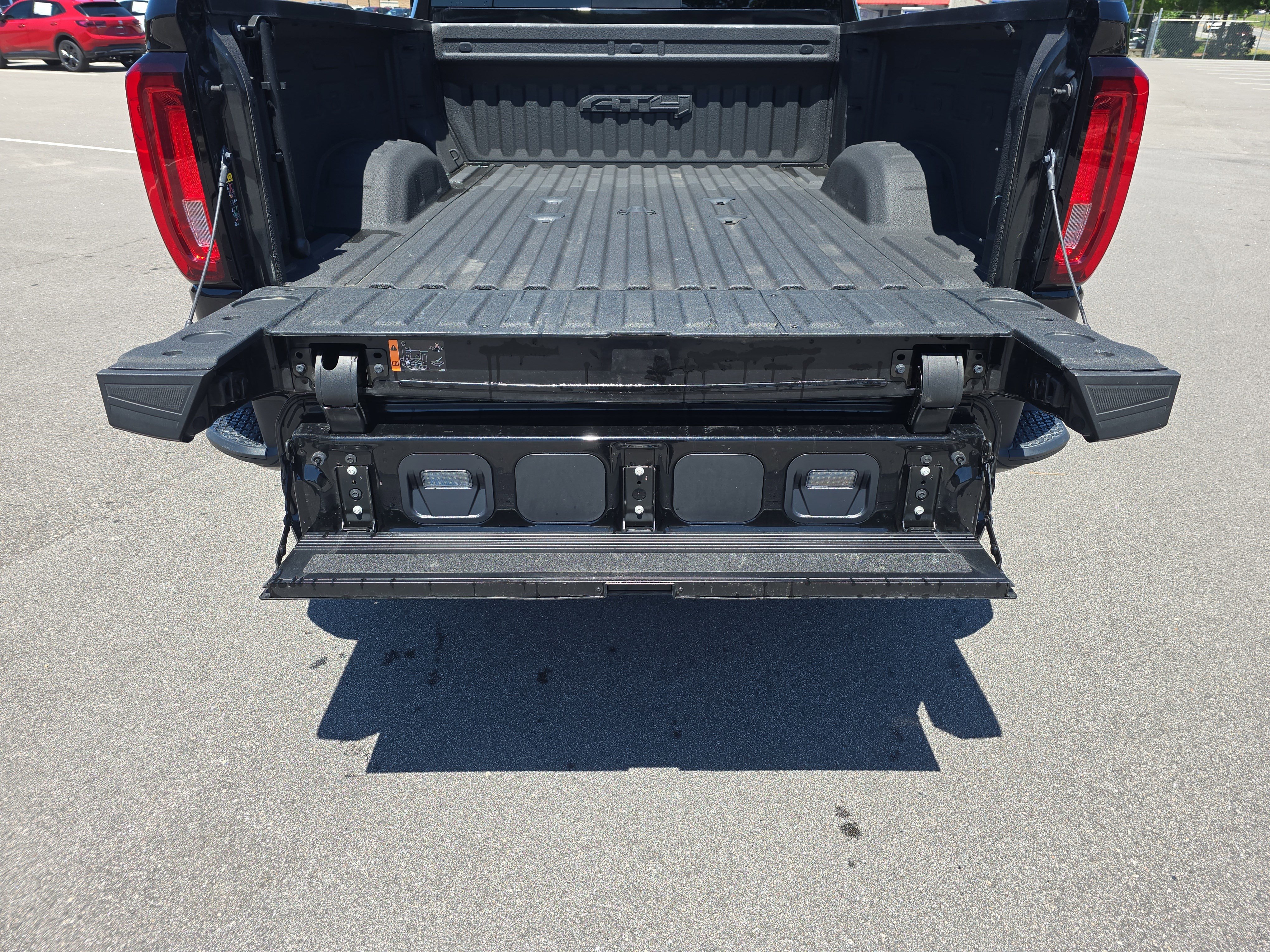 Used 2023 GMC Sierra 2500 AT4 w/ AT4 Premium Plus Package AWD/4WD image 13