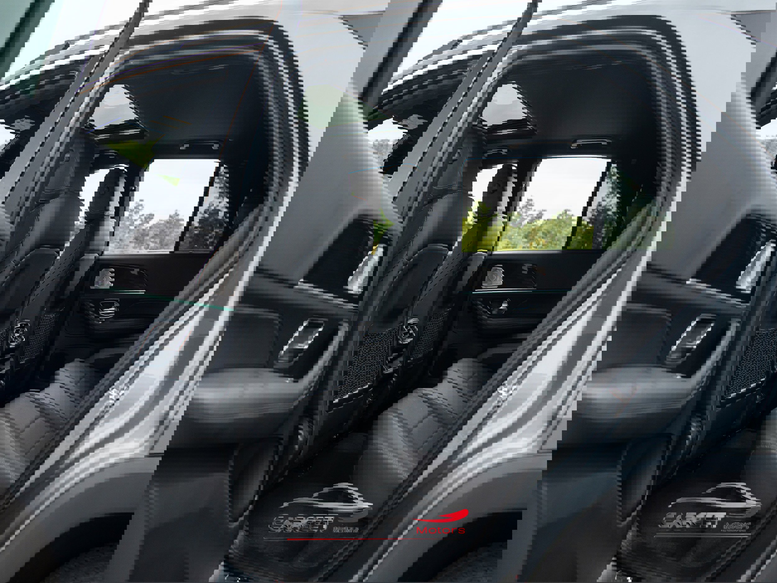 Used 2021 Mercedes-Benz GLE 350 4MATIC w/ Premium Package image 18