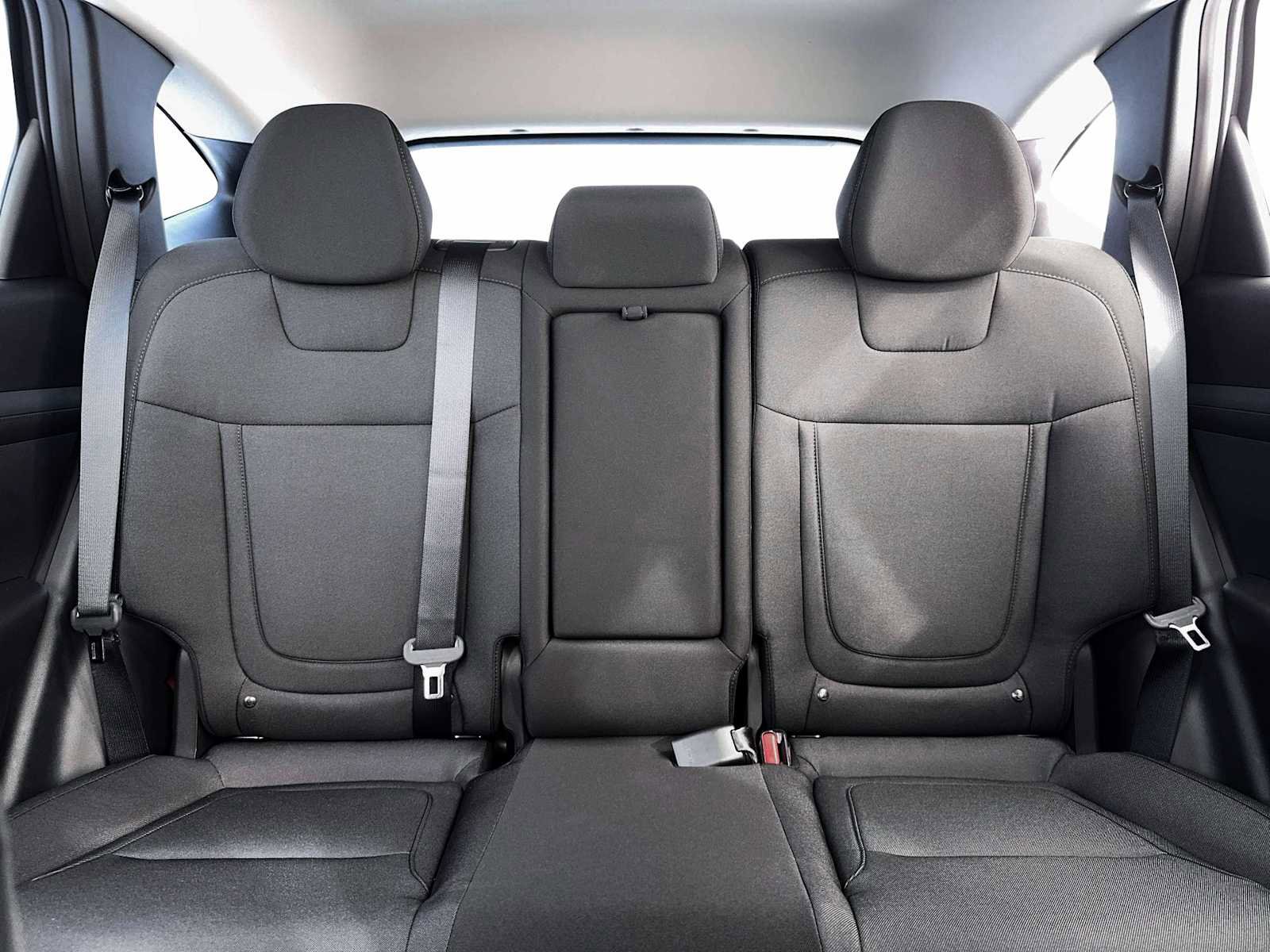 New 2026 Hyundai Tucson Blue SE image 16