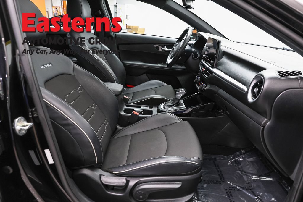 Used 2023 Kia Forte GT-Line w/ GT-Line Premium Package FWD image 25