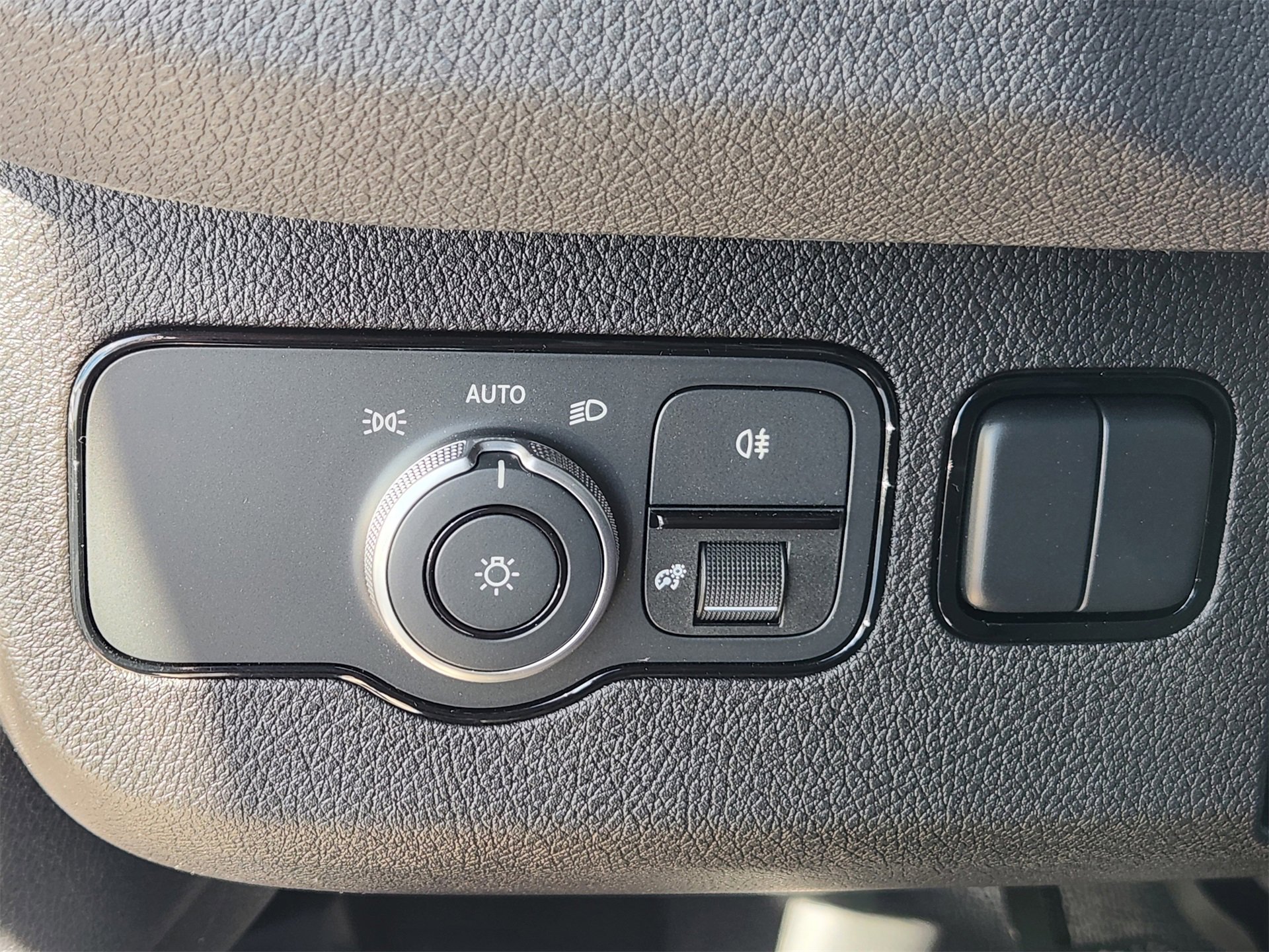 New 2026 Mercedes-Benz Sprinter 144 Cargo image 18