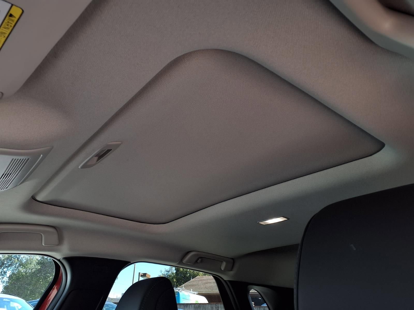 Certified 2025 MAZDA CX-30 AWD 2.5 S w/ Preferred Package image 16