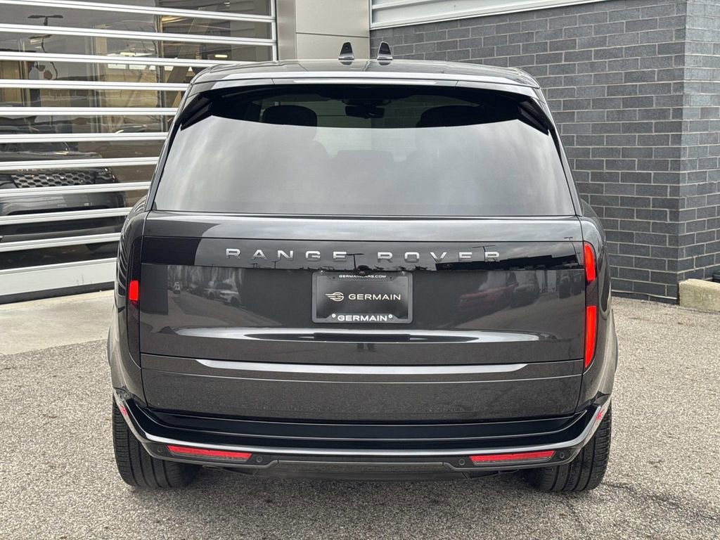 Certified 2024 Land Rover Range Rover Long Wheelbase Autobiography image 5