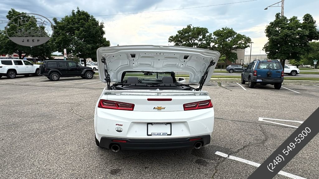Used 2018 Chevrolet Camaro LT RWD image 24