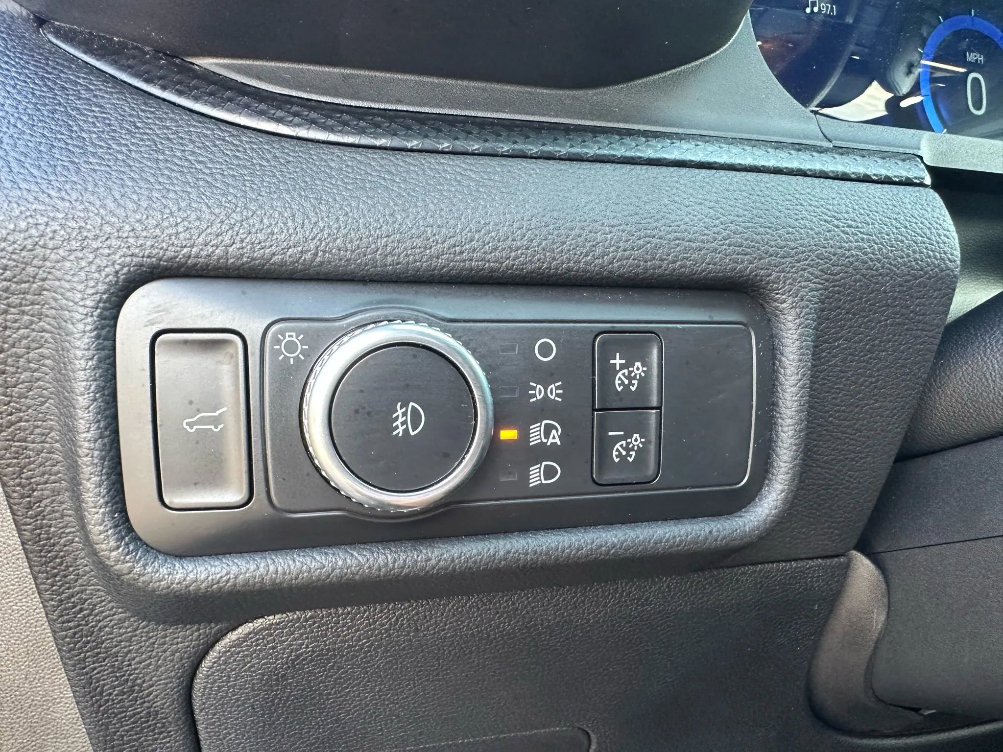 Used 2021 Ford Explorer ST w/ Equipment Group 401A image 28