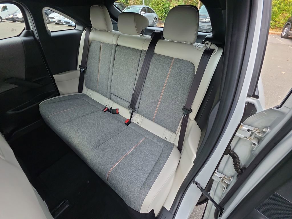 Used 2022 MAZDA MX-30 Electric w/ Premium Package image 21