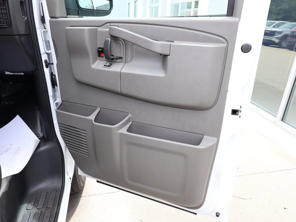 New 2026 Chevrolet Express 3500 Extended w/ Driver Convenience Package RWD image 25