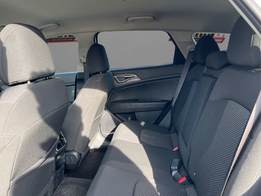 Certified 2025 Kia Sportage LX image 10